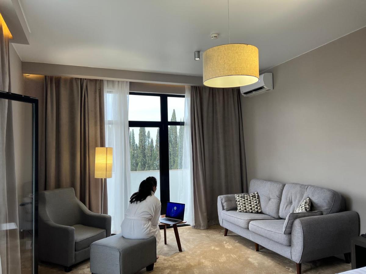 Abaash Hotel Afon New Athos Buitenkant foto